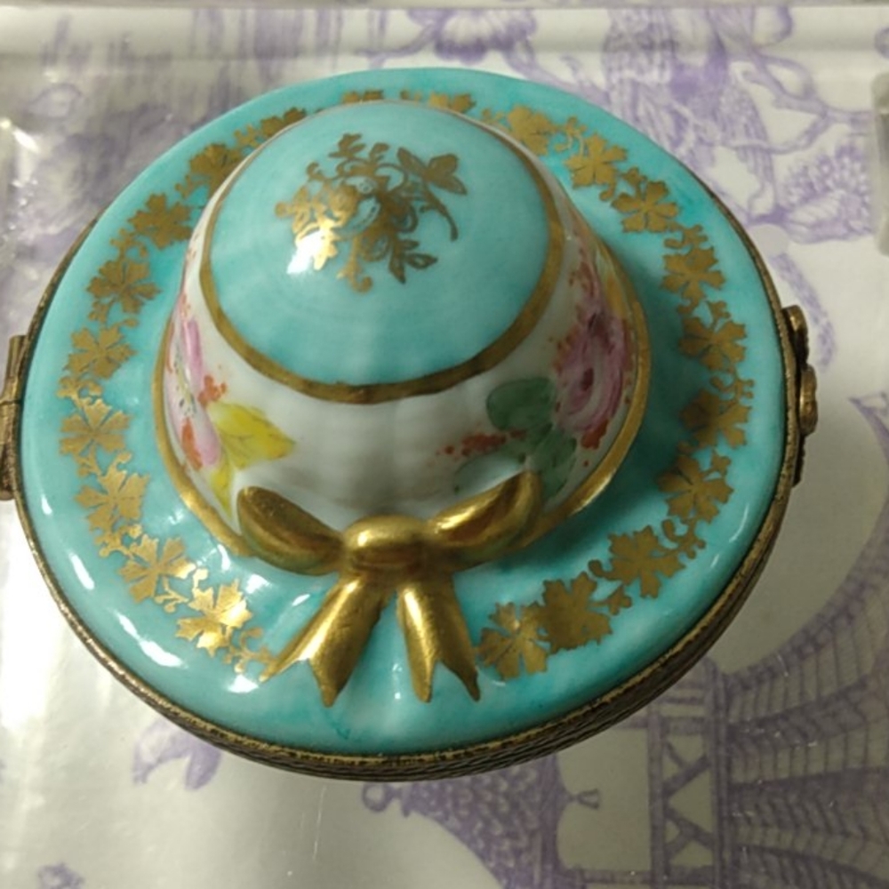Beautiful Limoges Box - Picture 3 of 11